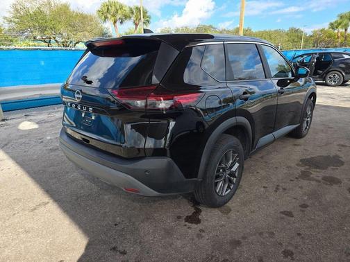2023 Nissan Rogue S