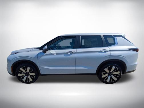 2025 Mitsubishi Outlander SE 2.5 2WD