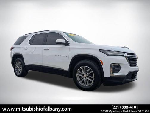 Summit White 2023 Chevrolet Traverse LT Cloth