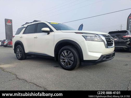 2024 Nissan Pathfinder SV FWD