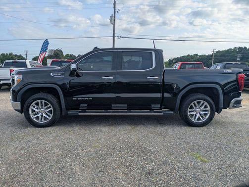 Onyx Black 2021 GMC Sierra 1500 SLT