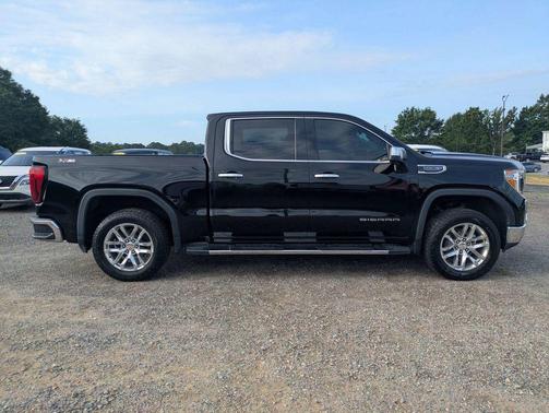 Onyx Black 2021 GMC Sierra 1500 SLT