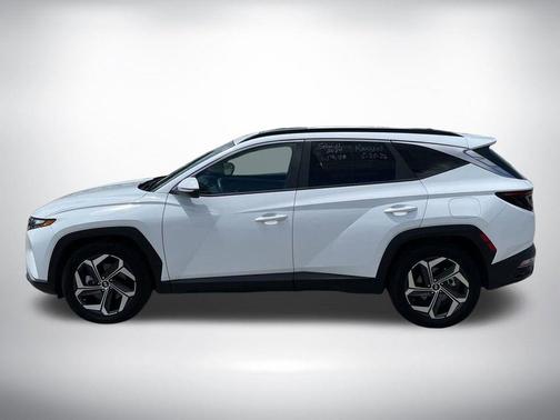 White Pearl 2024 Hyundai TUCSON SEL