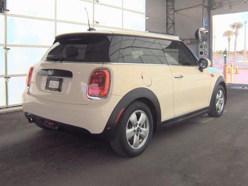 2019 MINI Hardtop Cooper