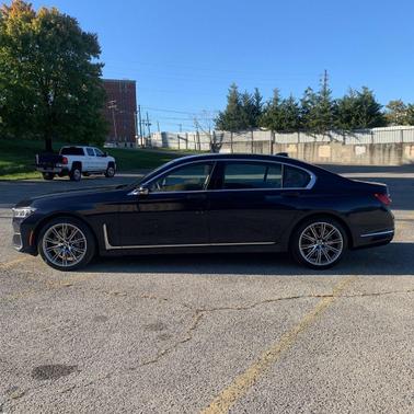 2020 BMW 750 i xDrive