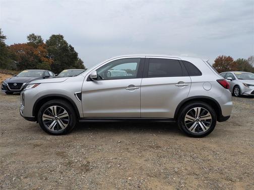 2024 Mitsubishi Outlander Sport SE