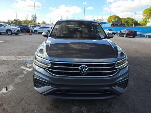 2024 Volkswagen Tiguan 2.0T Wolfsburg Edition