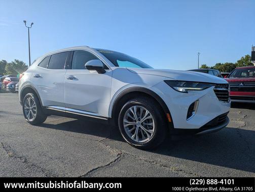 Summit White 2022 Buick Envision FWD Preferred