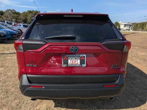 2022 Toyota RAV4 Hybrid XLE Premium