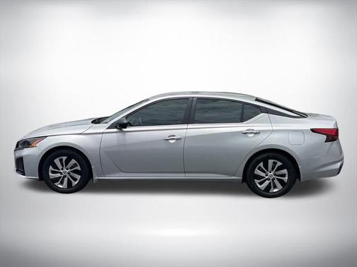 2024 Nissan Altima S FWD