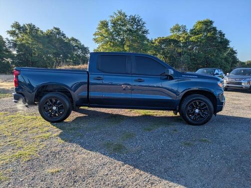 Northsky Blue Metallic 2022 Chevrolet Silverado 1500 Custom