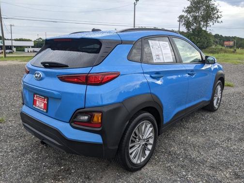 Photo 5 of 29 of 2021 Hyundai Kona SEL
