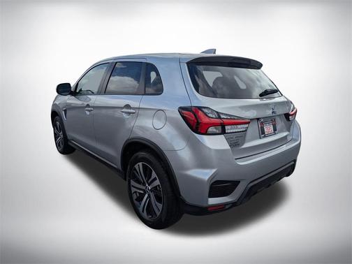 2025 Mitsubishi Outlander Sport SE