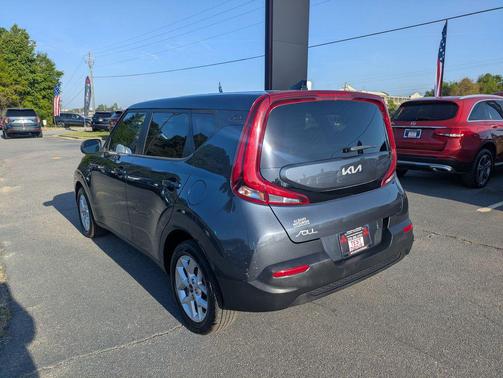 2022 Kia Soul LX