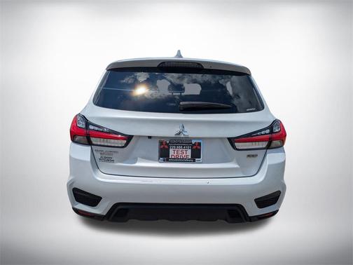 2024 Mitsubishi Outlander Sport 2.0 LE