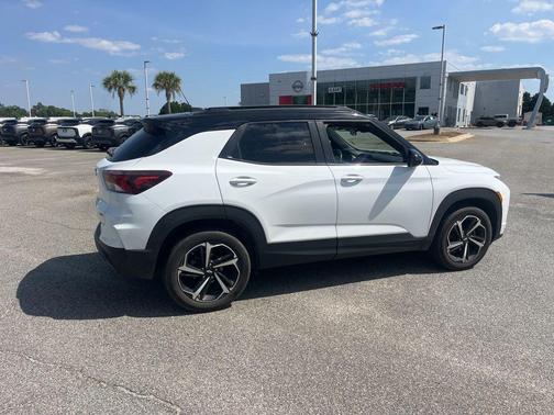 Summit White 2023 Chevrolet Trailblazer RS