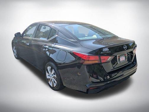 Super Black 2024 Nissan Altima S FWD