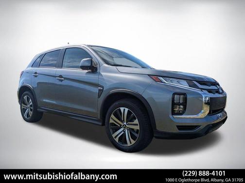 Mercury Gray Metallic 2026 Mitsubishi Outlander Sport 2.0 ES