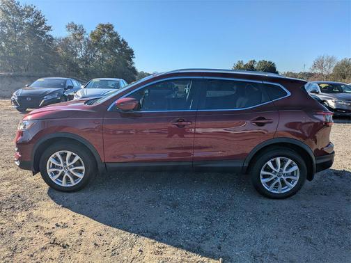2022 Nissan Rogue Sport SV