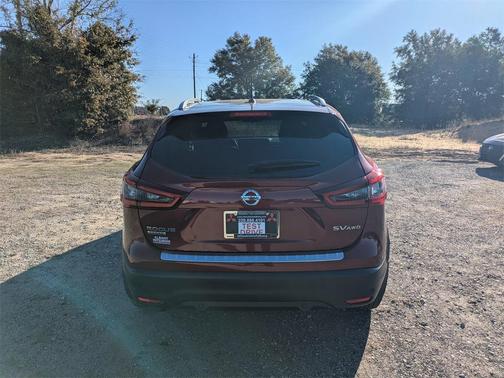 2022 Nissan Rogue Sport SV