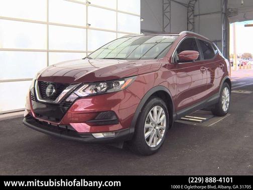 2022 Nissan Rogue Sport SV