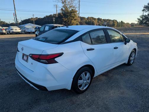 2025 Nissan Versa 1.6 S