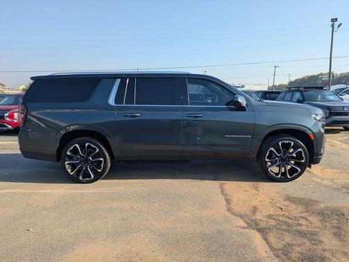 2021 Chevrolet Suburban LS