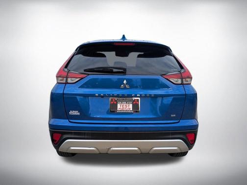 Lightning Blue Metallic 2025 Mitsubishi Eclipse Cross SE