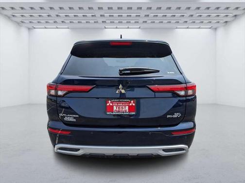 2023 Mitsubishi Outlander PHEV SEL