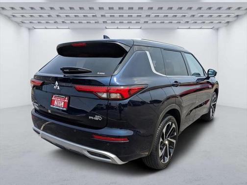 2023 Mitsubishi Outlander PHEV SEL