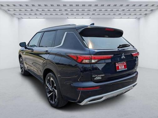 2023 Mitsubishi Outlander PHEV SEL