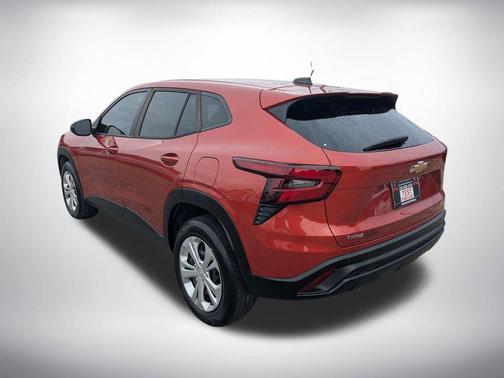 Cayenne Orange Metallic 2024 Chevrolet Trax LS