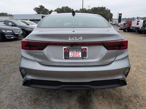 2024 Kia Forte LXS