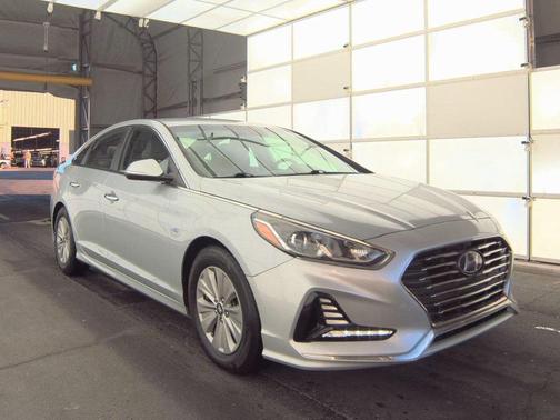 2019 Hyundai SONATA Hybrid SE