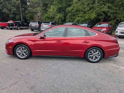 Ultimate Red 2023 Hyundai SONATA SEL