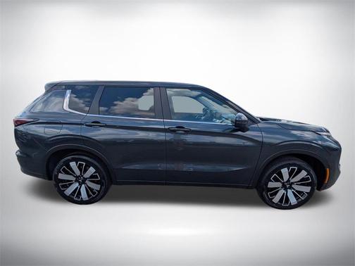 2025 Mitsubishi Outlander SE 2.5 2WD