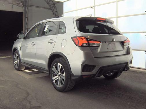 2024 Mitsubishi Outlander Sport 2.0 LE