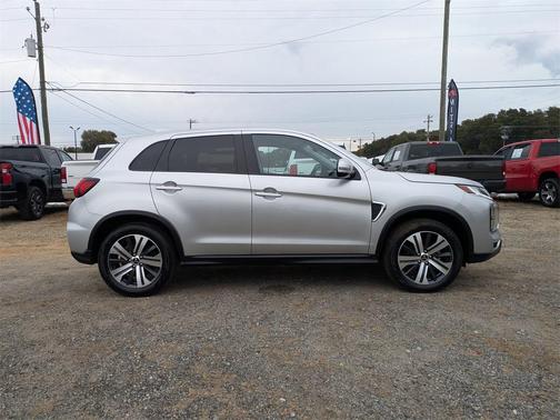 2024 Mitsubishi Outlander Sport 2.0 LE