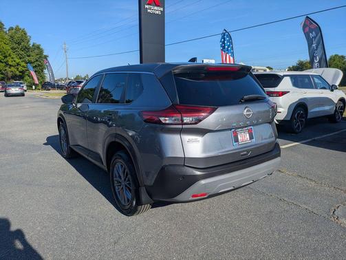 Gun Metallic 2023 Nissan Rogue S