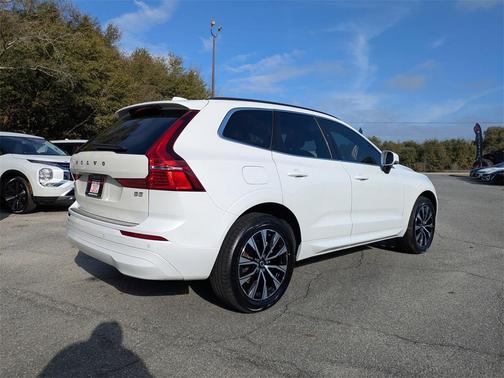 2023 Volvo XC60 B5 Core