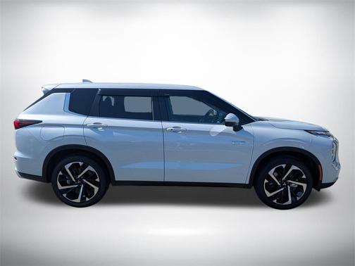 2025 Mitsubishi Outlander PHEV SE S-AWC