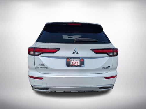 White Diamond 2025 Mitsubishi Outlander PHEV SE S-AWC