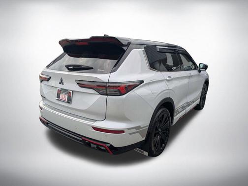 White Diamond With Black Roof 2026 Mitsubishi Outlander Ralliart S-AWC