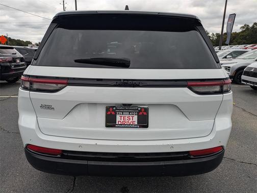 2024 Jeep Grand Cherokee Altitude