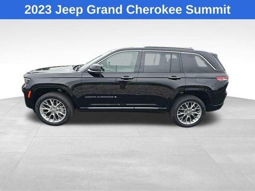2023 Jeep Grand Cherokee Summit