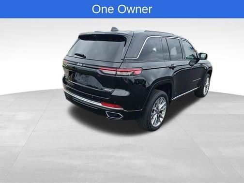 2023 Jeep Grand Cherokee Summit