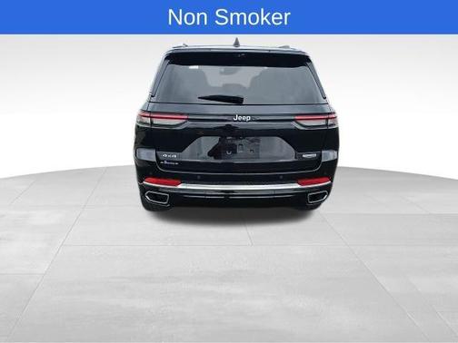 2023 Jeep Grand Cherokee Summit