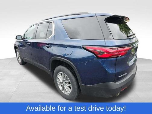 2022 Chevrolet Traverse LT Cloth