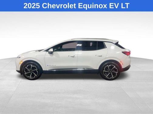 2025 Chevrolet Equinox EV LT 2
