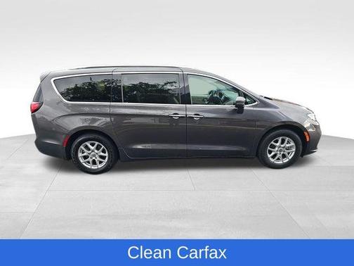 2021 Chrysler Pacifica Touring-L